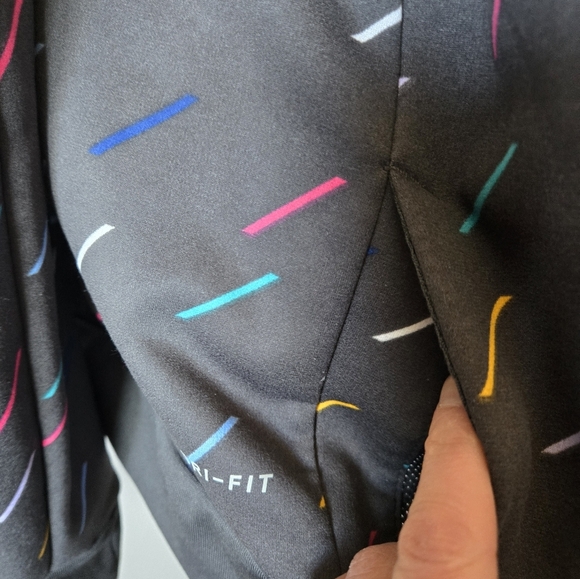 Nike NFL Las Vegas Raiders Crucial Catch Hoodie. Size Womens XL - Picture 3 of 15